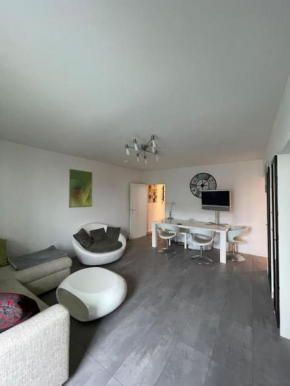 Attractive Flat near Charlottenburg & City Center